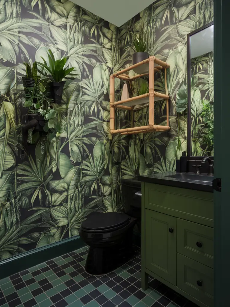 Green and Black bathroom ideas